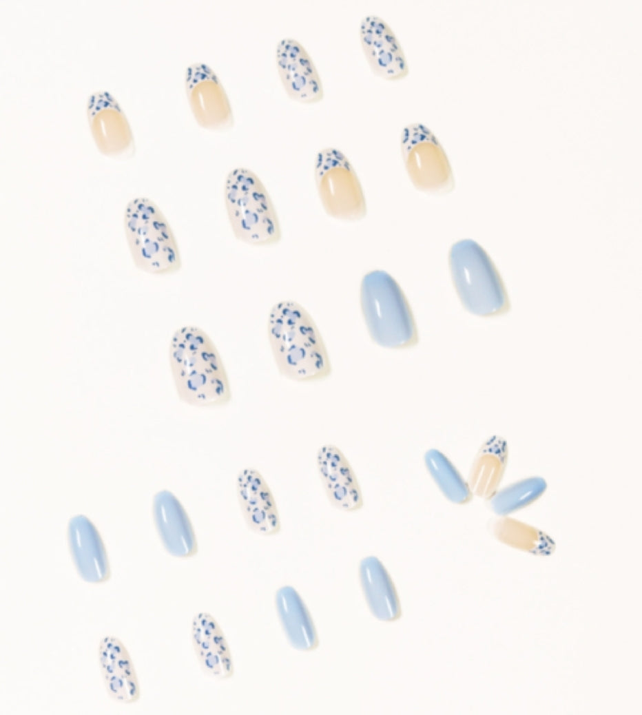 Blue Mog Press On Nails